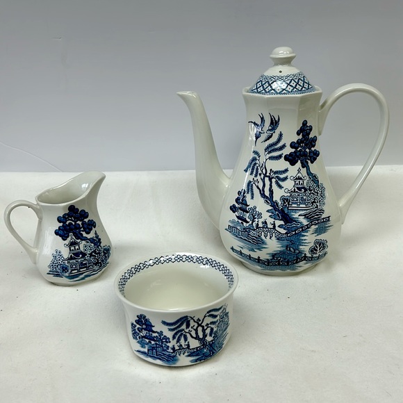 Vintage Royal Staffordshire ironstone “Willow” coffee pot cream & sugar - Picture 1 of 16